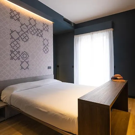 Nooria Sicilian Charme 4*